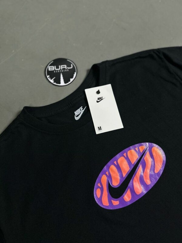 CAMISETA NIKE MAX 90 (PRETA) - Imagem 2