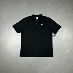 CAMISA POLO NIKE SPORTSWEAR (PRETA)