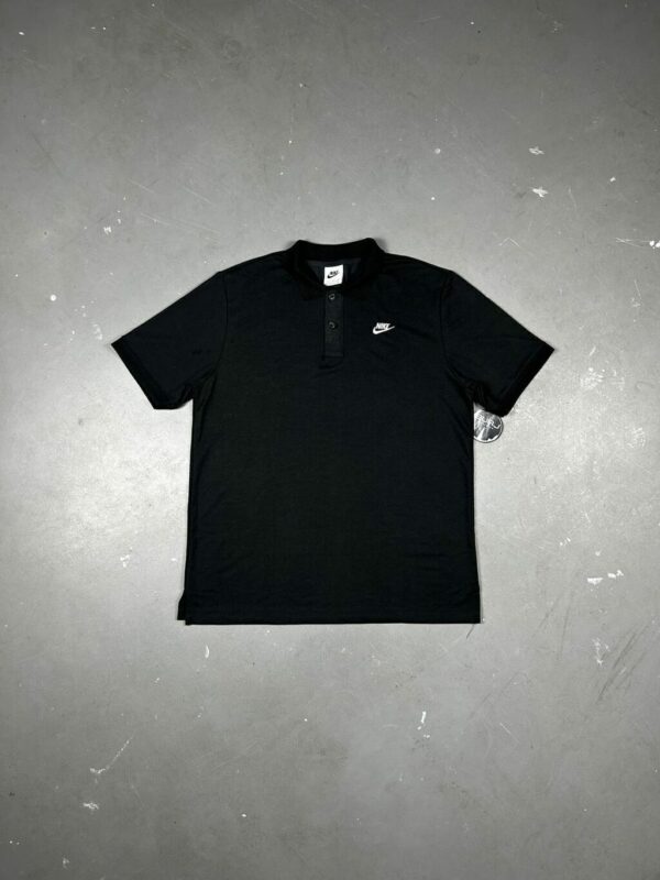 CAMISA POLO NIKE SPORTSWEAR (PRETA)