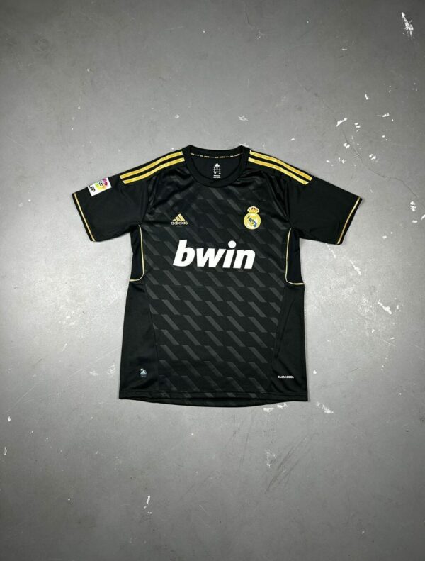 CAMISETA RETRÔ REAL MADRID 11/12 (PRETA)