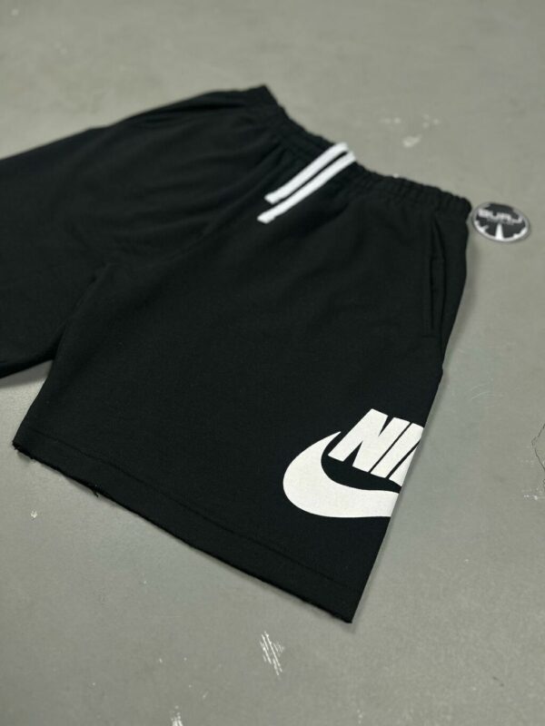 BERMUDA MOLETOM NIKE ICON FUTURA - Imagem 2