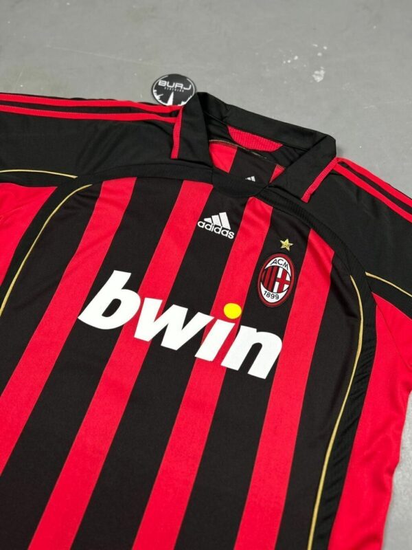 CAMISETA RETRÔ MILAN 06/07 - Imagem 2